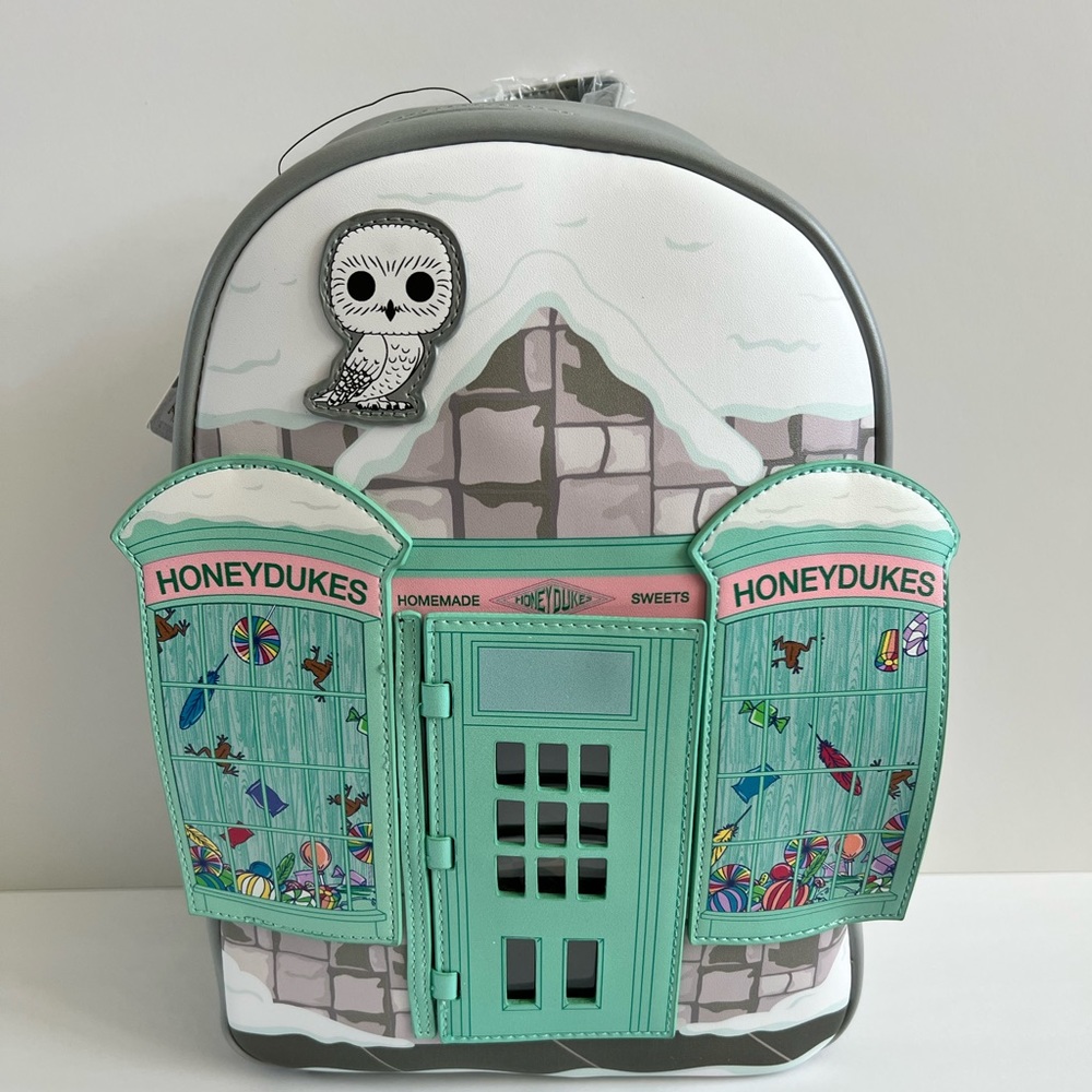 Loungefly Harry Potter honey dukes with funko pop 140